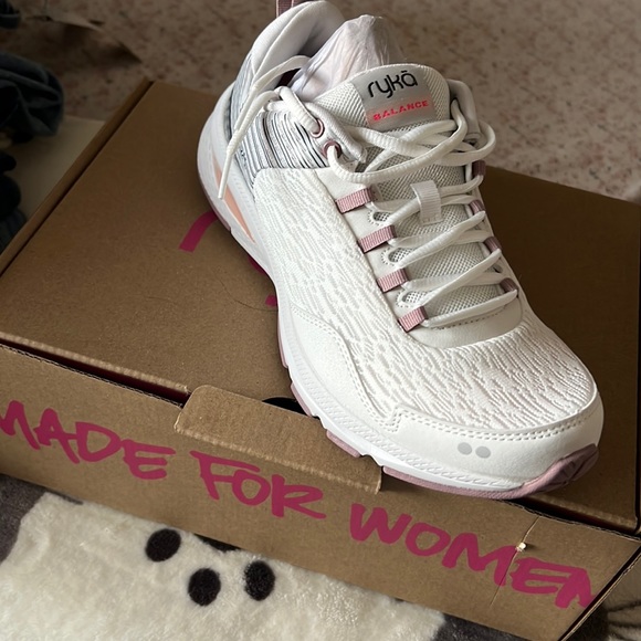 Ryka Shoes Ryka Walking Shoes Size 8 Poshmark
